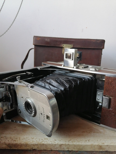 Antigua Cámara Polaroid Land Modelo 95 De Fuelle 