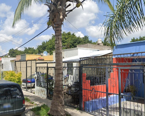 Sk17 Hermosa Casa En Venta, En Excelente Estado Ideal Para Iniciar Tu Patrimonio En Hacienda Santa Fe Tlajomulco,pago Accesible En 2 Exhibiciones, Solo Recursos Propios. No Infonavit