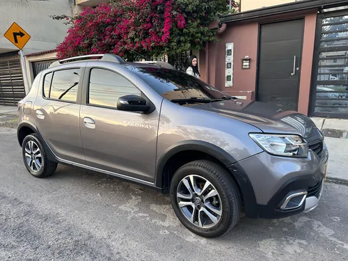 Renault Stepway 1.6 Dynamique / Intens Automática