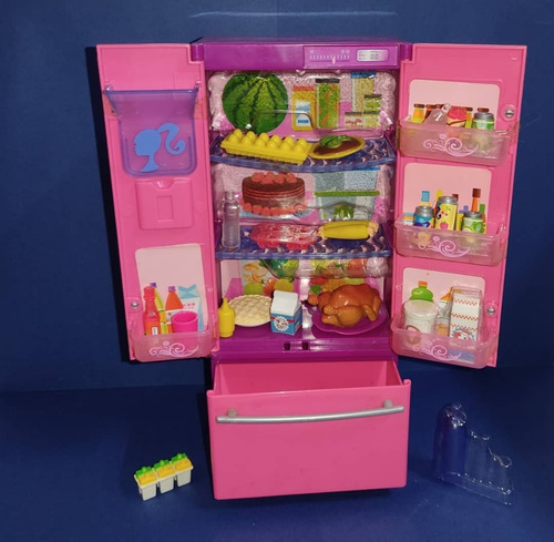 Imagen 2 de 5 de Nevera De Barbie