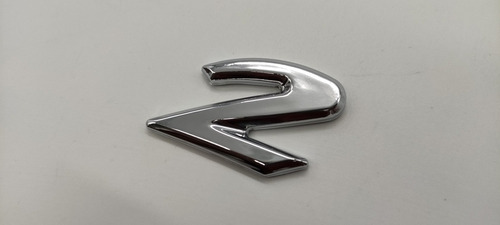 Mazda 2 Emblema 