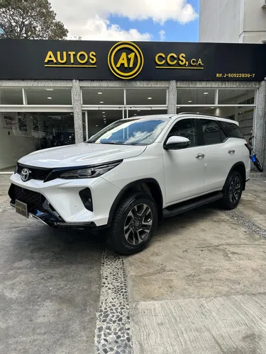 Toyota Fortuner Sw4 2025