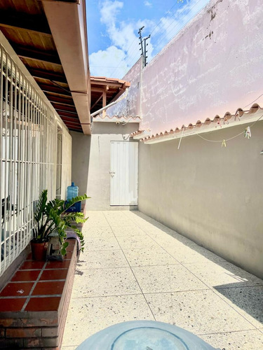 Inmobiliaria Mundo Inn Vende Casa En Colinas De Santa Rosa