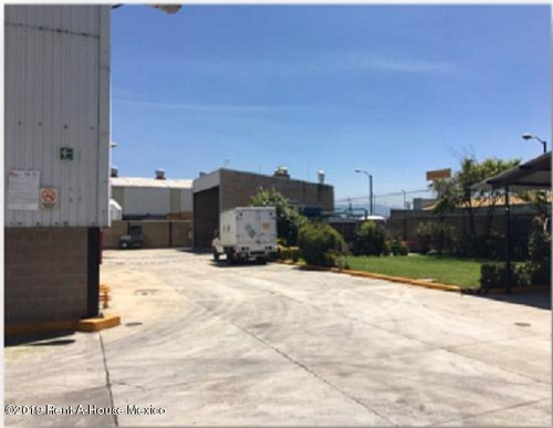Imagen 3 de 12 de Nave Industrial En Venta En Lerma Ct211704