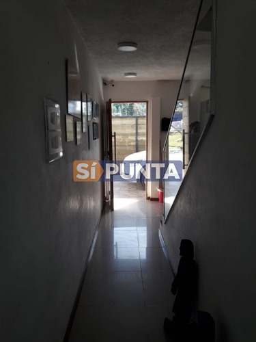 Imagen 12 de 30 de Casa En Venta - Urb. San Jorge