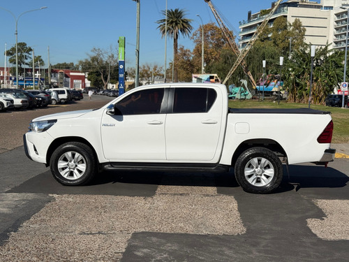 Toyota Hilux Pick-Up 2.8 Cd Srv 177cv 4x2