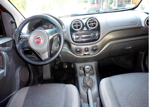 Imagen 6 de 25 de Fiat Palio 2016 1.4 Attractive 85cv