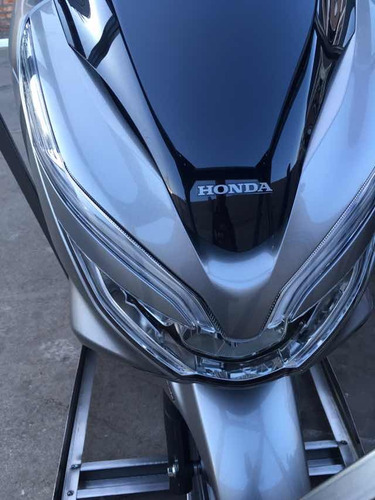 Imagen 7 de 12 de Honda Pcx 150 0.km 2020 Gris Ultima Stock Entrega Inmediata!