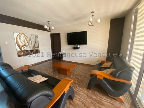 Imagen 3 de 11 de Ideal Para Familias Numerosas Ubicada En La Puerta Maraven. Punto Fijo