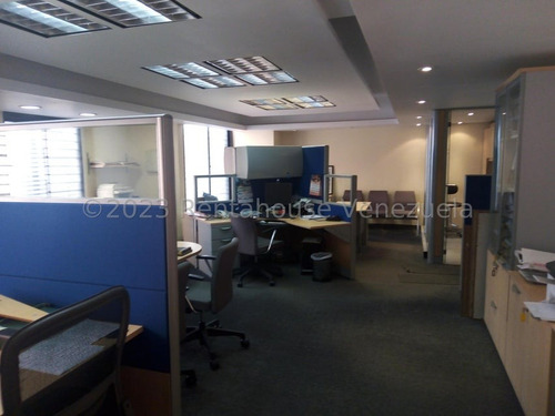 Oficina En Venta En Sabana Grande Jdv Cod 24-28448