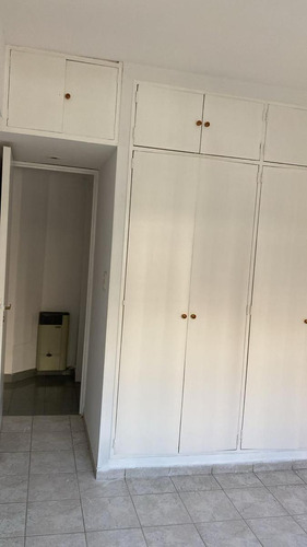 Oportunidad ! Departamento En Venta De 3 Ambientes Con Patio