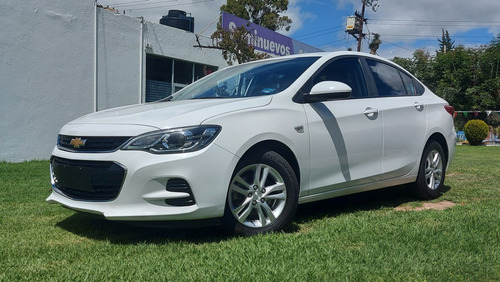 Imagen 1 de 12 de Chevrolet Cavalier 2018 4p Lt L4/1.5 Aut