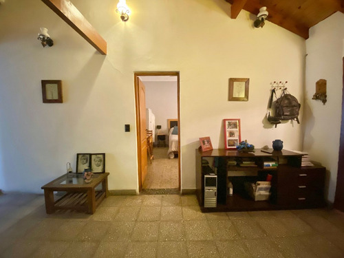 Casa En Venta 3 Amb, Benito Juarez, El Palomar