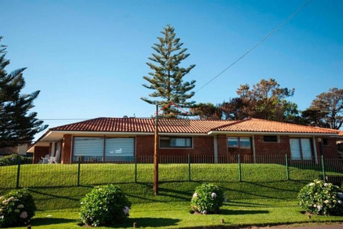 Excelente Casa En Venta Y Alquiler - Playa Mansa- Ref: 5519