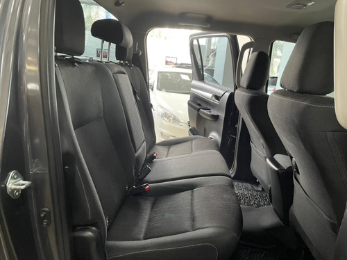 Toyota Hilux Sr 4x2 Manual Año 2020 Color Gris Todoautos