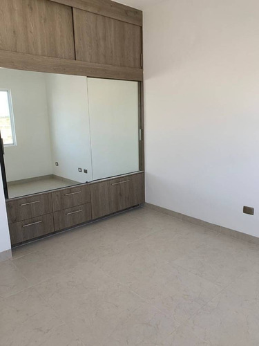 Imagen 7 de 14 de Hermosa Casa Completamente Nueva En Sector Viñedos