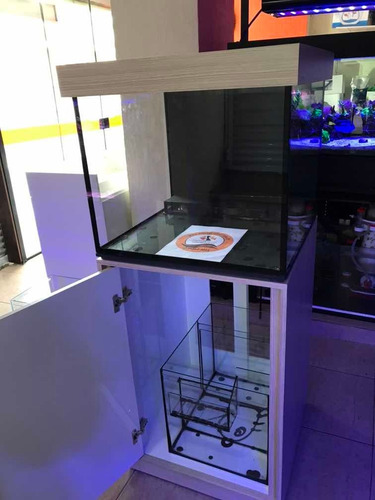 Aquario Cubo 50x50x50 + Sump - Vidro 8mm + Movel Preto