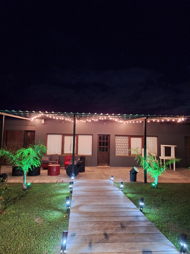 Casa 4 Dormitorios Impecable Gran Terreno Barbacoa