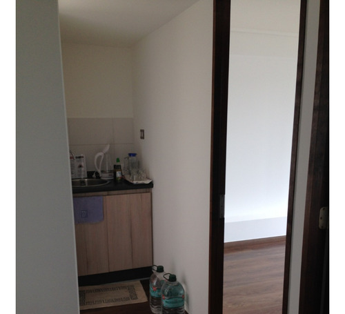 Prov. Oficina 2 Privados 1 Baño Sector Mt M. Montt