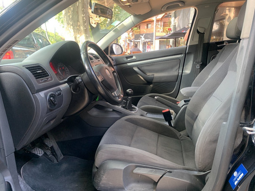 Volkswagen Vento Advance 2.5 - 2009