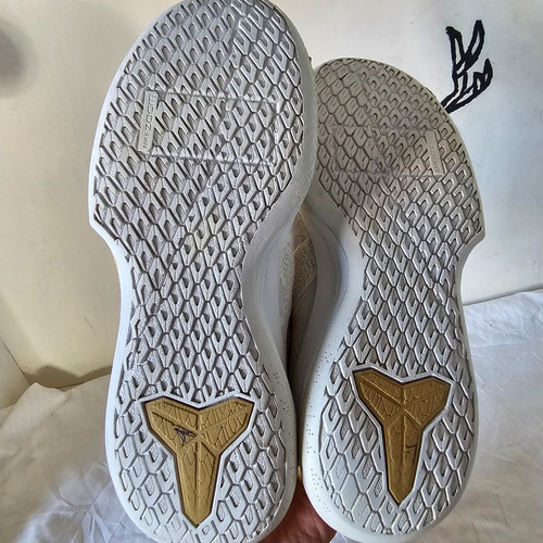 Zapatilla De Básquet Nike Kobe Mamba Focus (Usado)
