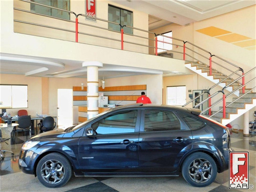 Imagem 2 de 10 de Ford Focus Titanium 2.0 16v Flex 5p Mec.