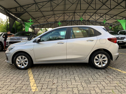 Imagem 10 de 14 de Chevrolet Onix Hatch Lt 1.0 12v Tb Flex 5p Mec. 2019/202...