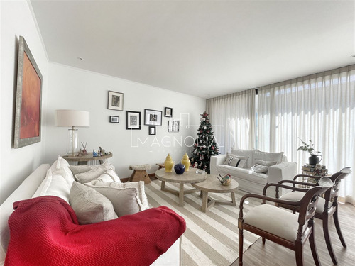 Casa En Venta De 5 Dorm. Mas Servicio En Chamisero