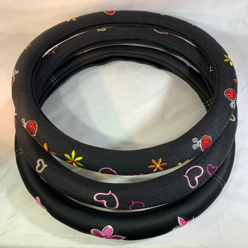 Imagen 3 de 9 de Cubre Volante Auto Universal Negro+ Flores Femenino Dama D10