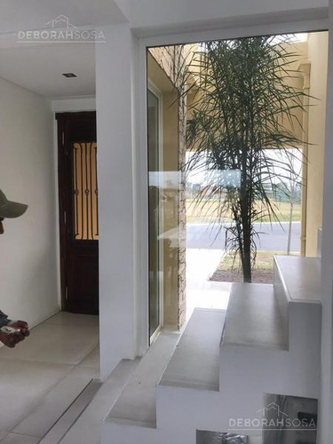 Imagen 6 de 19 de Linda Y Cómoda Casa En Venta, Barrio Araucarias. Puertos Del Lago