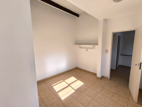 Casa En Venta - Barrio Juniors - 4 Dormitorios