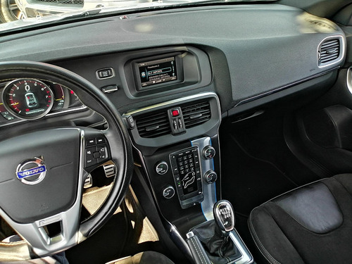 Volvo V40 T4 R Design Mec