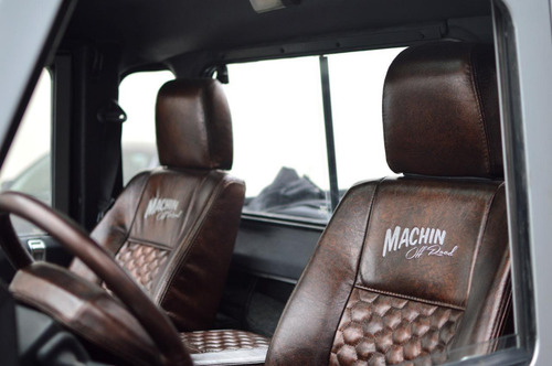Land Rover Defender 110