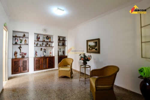 Imagem 26 de 27 de Casa Para Aluguel, 5 Quartos, 2 Suítes, 1 Vaga, São Sebastião - Divinópolis/mg - 34674
