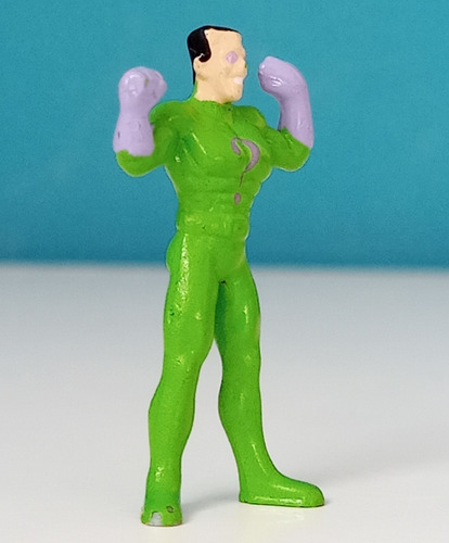 Muñeco El Acertijo /riddler Miniatura (batman) Jack Sorpresa (Usado)