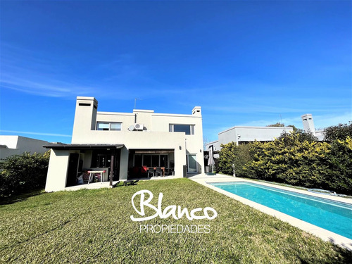 Casa En Venta En Pilar Del Este, Barrio San Alfonso, Pilar, G.b.a. Zona Norte