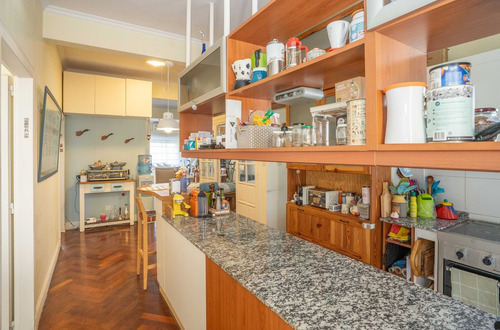 Departamento Reciclado Con Balcón Y Cochera Olivos