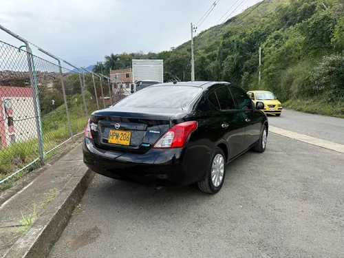 Nissan Versa 1.6 Advance