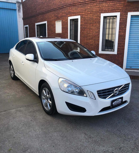 Imagen 3 de 10 de Volvo S60 2014 2.0 T4 180cv At