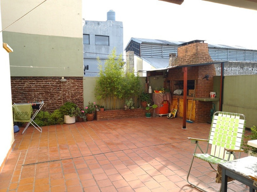 T/casa 4 Amb Con Patio Y Balcon Av. A. Jonte Al 2500