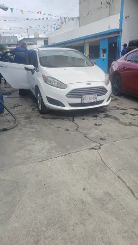 Ford Fiesta 1.6 Se Sedan Mt