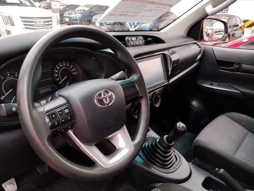Toyota Hilux 2.7 Cabina Doble Base Mt