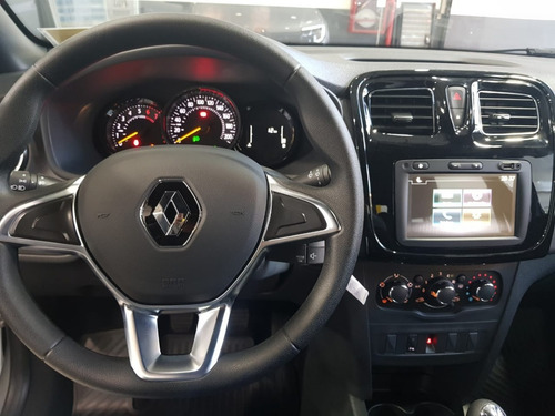 Imagen 8 de 15 de Renault Logan Zen Esp Hsa (ca)