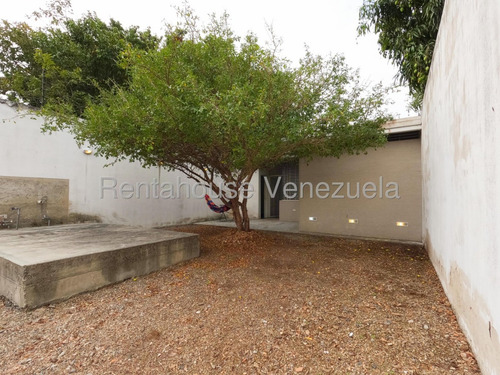 Terreno En Venta De 553 M2 En Excelente Ubicación Vial De Barquisimeto Rah Ve