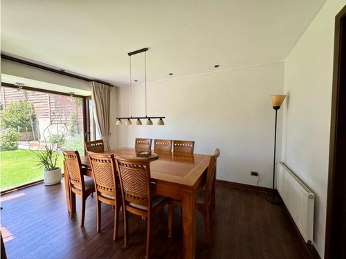 Casa En Las Condes/ S C De Apoquindo Condominio