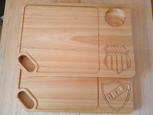 Tabla Para Asado Con Escudo Tallado De Peñarol O Nacional