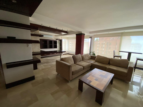 Imagen 4 de 17 de Alquilo Apartamento 165m2 4h/3.5b/3pe Colinas De Valle Arriba /4537