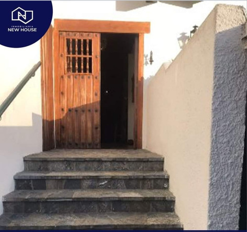 Venta O Alquiler De Casa De Un Nivel Con Piscina En Cerro Verde