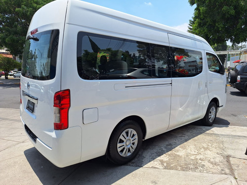 Nissan Urvan 2.5 15 Pas Amplia Aa Mt