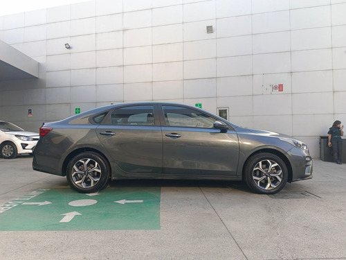 Kia Forte 2.0 LX 4 p At